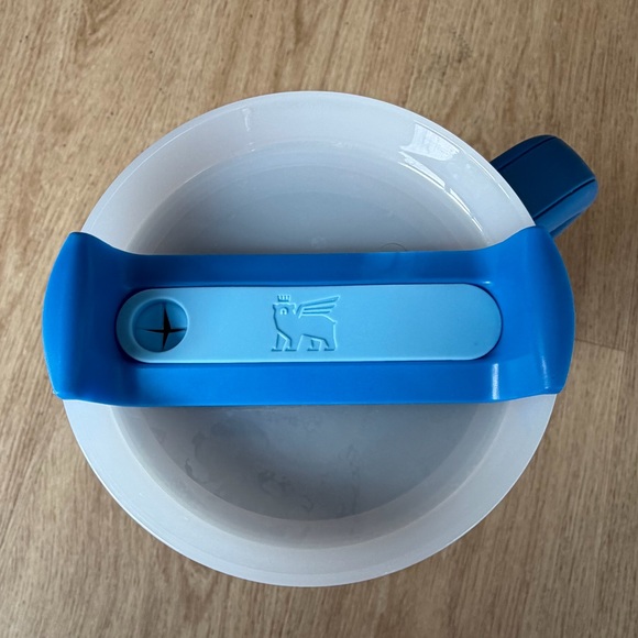 Stanley Royal Blue Insulated Mug 40oz - Picture 5 of 7